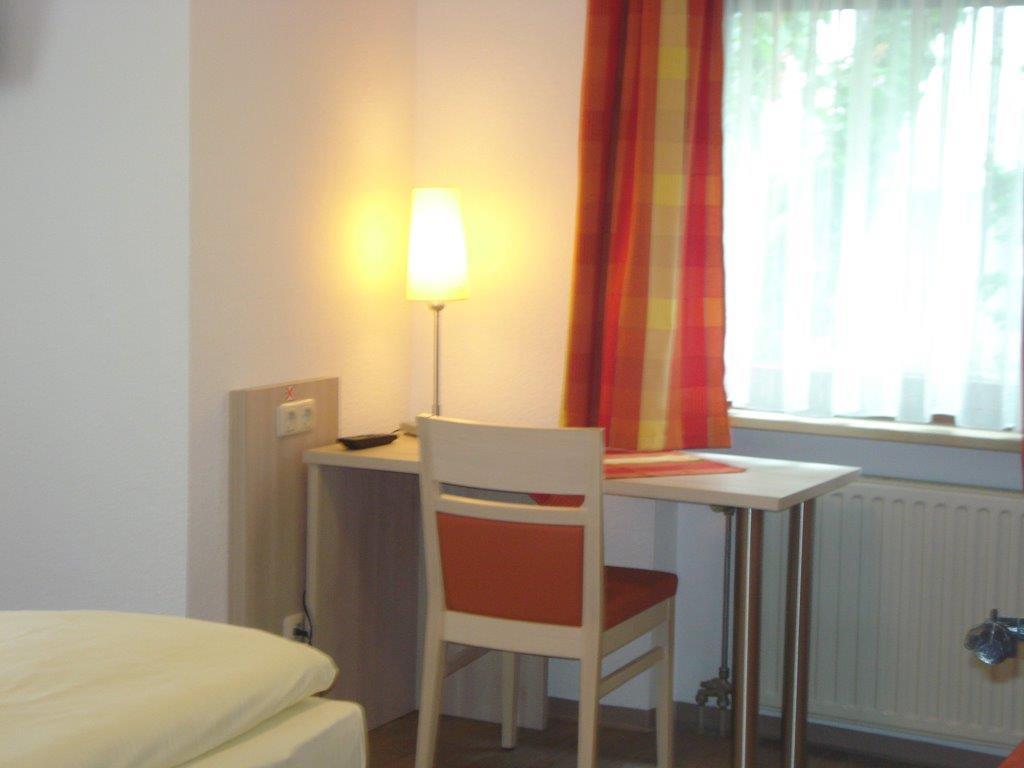 Hotel-Gasthof Bub Цирндорф Номер фото